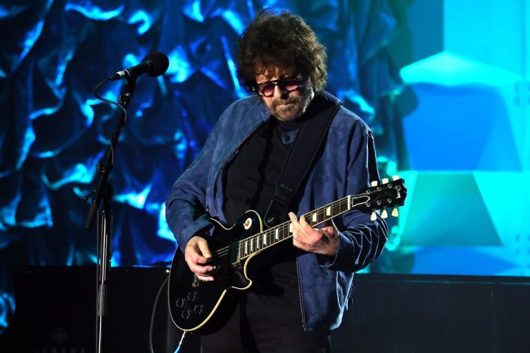 ELO fans left concerned as Jeff Lynne cancels gig at last-minute after concertgoers fill arena