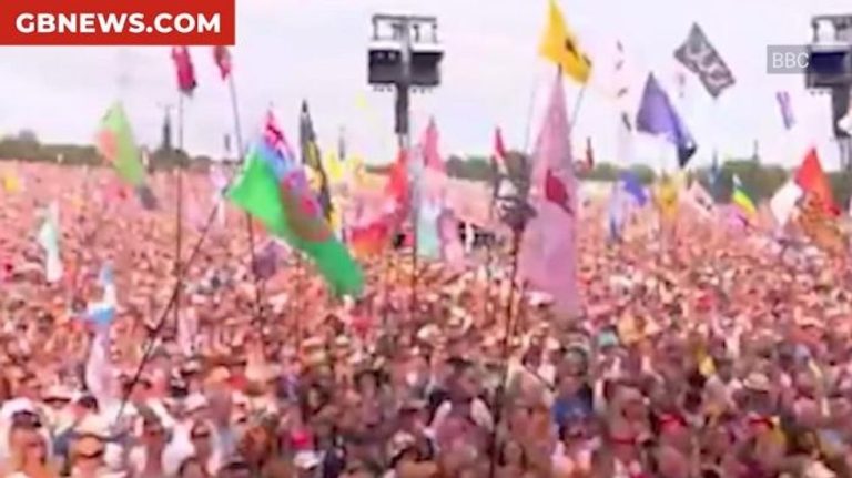 Sir Rod Stewart fans flood singer, 80, with support as he shares update following Glastonbury success